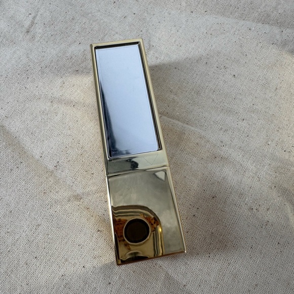 Estee Lauder Pure Color Envy 340 Envious Lipstick - Picture 2 of 3